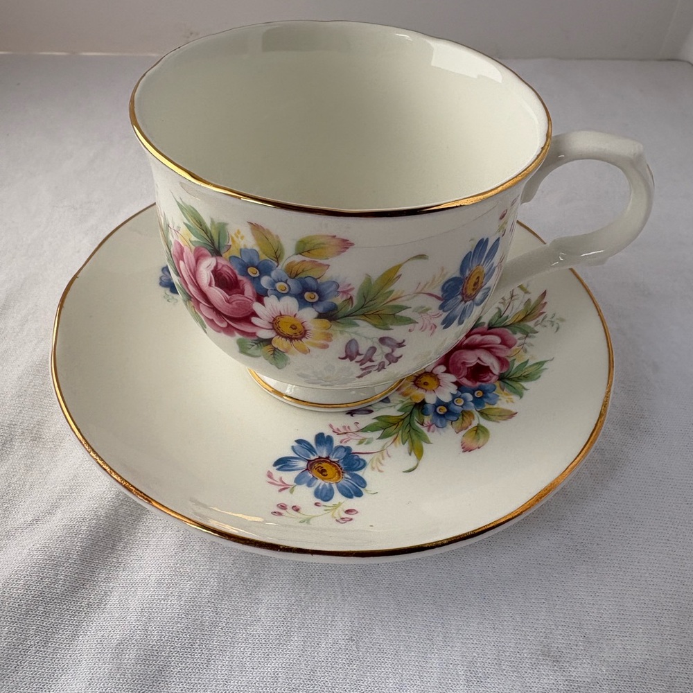 Vintage Sadler Wellington Teacup and Saucer Set with Gold Trim